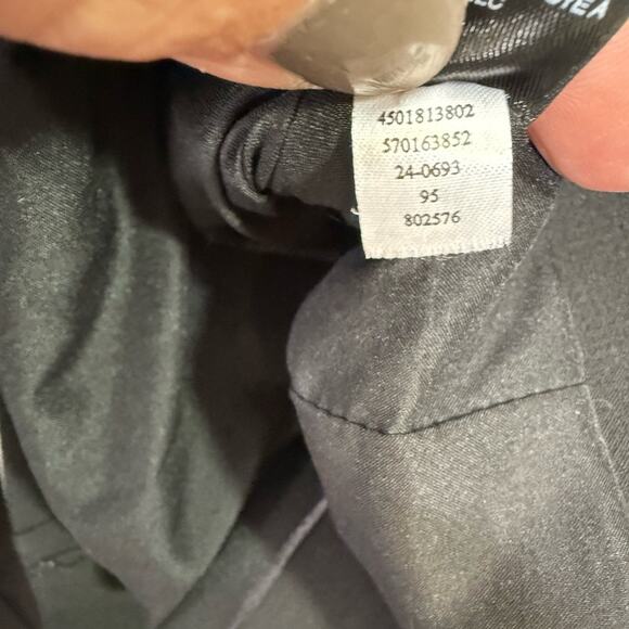 WHBM Black Double-Breasted Crop Blazer Jacket W-1001 Size 6 - Picture 8 of 9